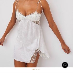 For love and lemons Victoria secret baby’s breath dress size m